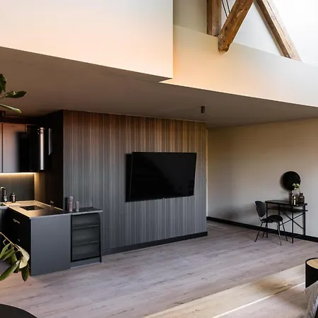 Old House Casino Koszarowa 1 شقة *