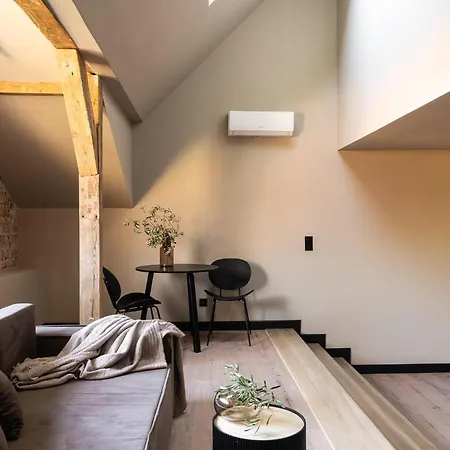 Old House Casino Koszarowa 1 شقة *