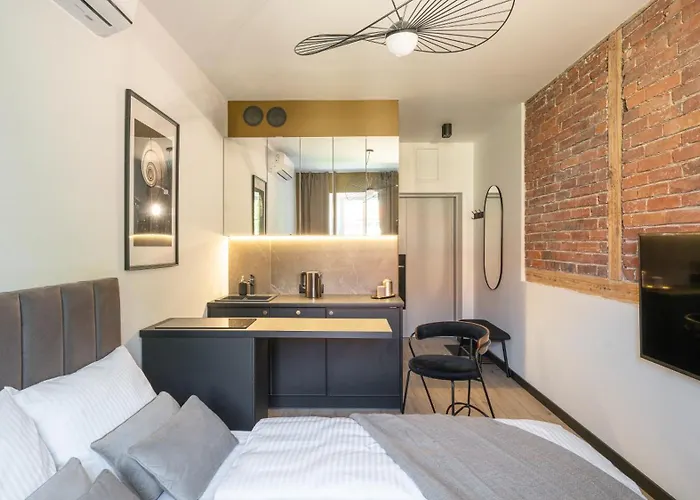 Old House Casino Koszarowa 1