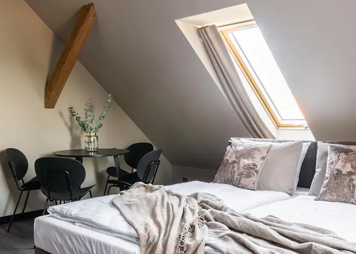 Old House Casino Koszarowa 1