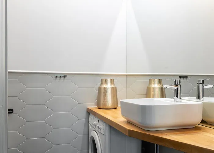 Old House Casino Koszarowa 1 * فروتسواف