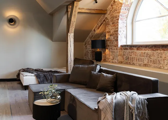 Old House Casino Koszarowa 1 *