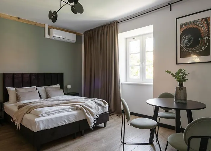 Old House Casino Koszarowa 1