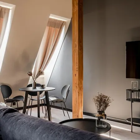 Old House Casino Koszarowa 1 Apartamento *