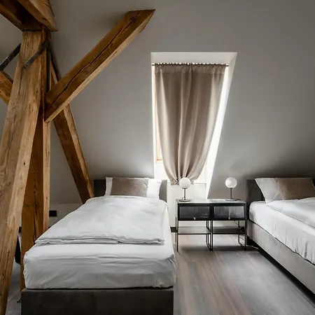 Old House Casino Koszarowa 1