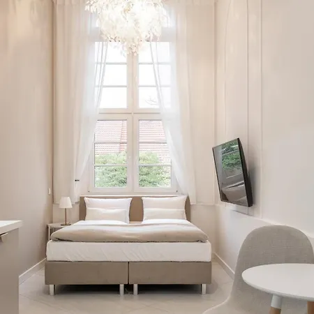 Old House Casino Koszarowa 1 Apartamento *