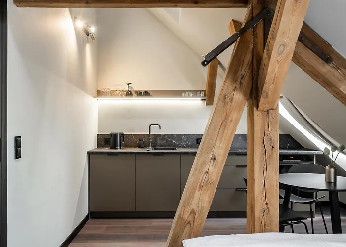 Apartment Old House Casino Koszarowa 1 Breslau