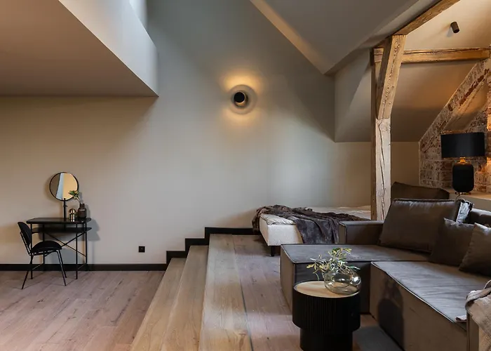 Apartment Old House Casino Koszarowa 1 Breslau