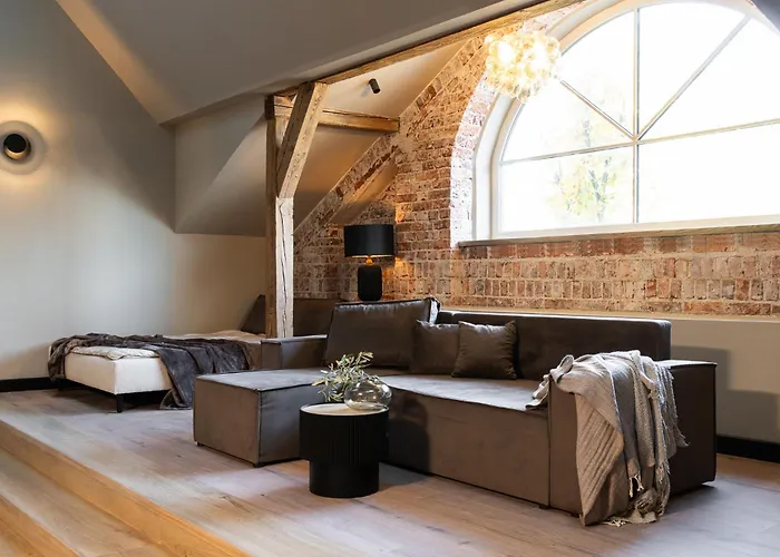 Apartment Old House Casino Koszarowa 1 *