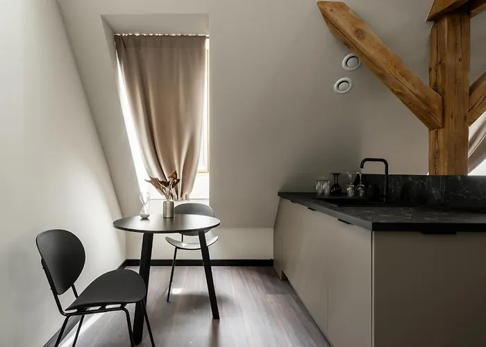 Old House Casino Koszarowa 1 * Wrocław