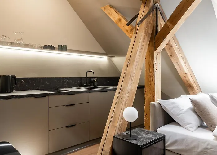 Old House Casino Koszarowa 1 Apartment Breslau