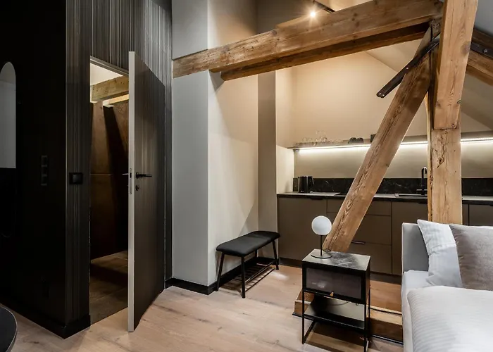 Apartment Old House Casino Koszarowa 1 *